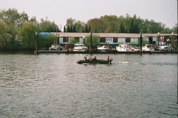 imm017_19.jpg