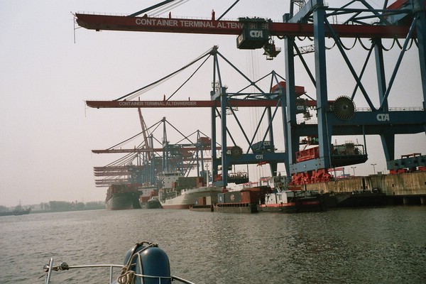 imm024_26.jpg