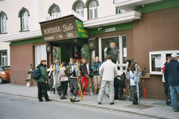 imm002_3A.jpg